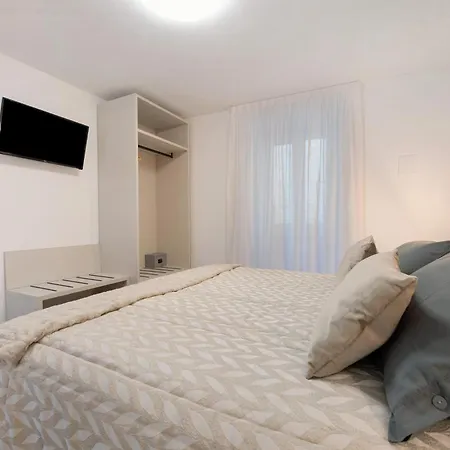 Tatiana Flower Apartment *